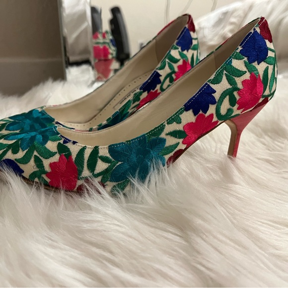 manolo blahnik floral embroidery pump size 36.5 - Picture 6 of 9